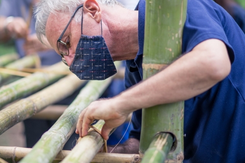 การสร้างเรือนเครื่องผูก ภายใต้กิจกรรม - Building a bamboo house of the “Artisans Talk” woodworking and traditional kruang puuk house construction workshop