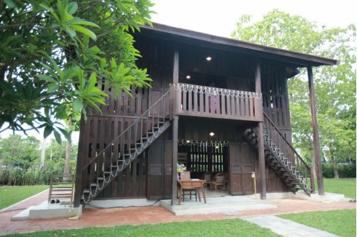 Maenai Khamthieng’s “Fah Lai” House