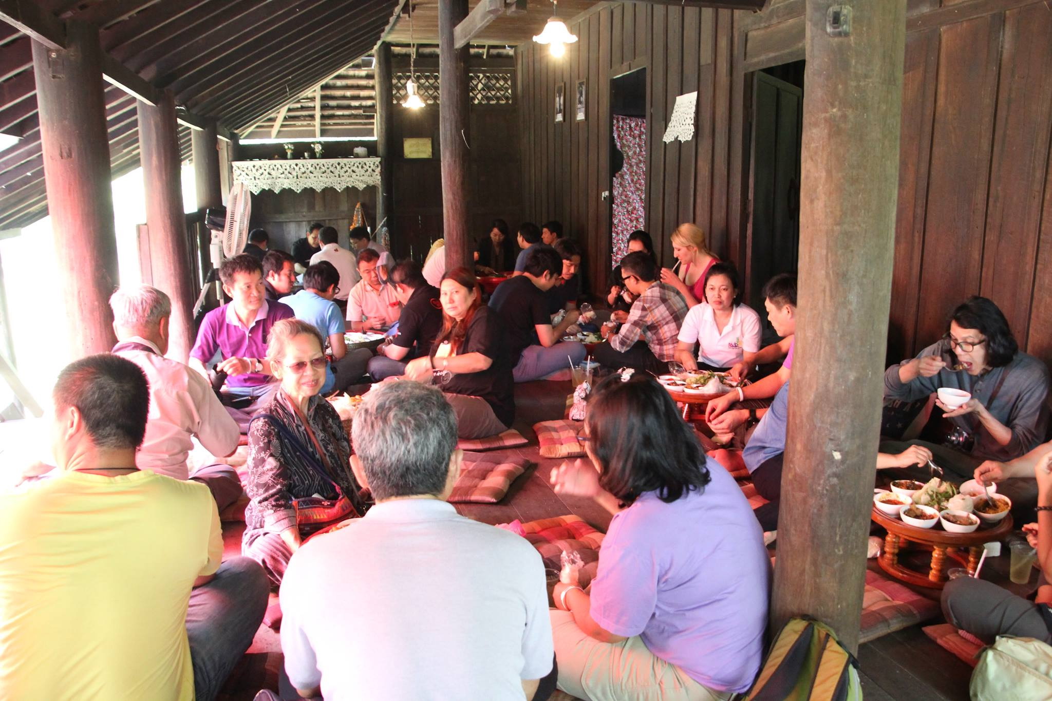 ให้การต้อนรับผู้เข้าร่วมประชุมโครงการประชุมสภาคณบดีคณะสถาปัตยกรรมแห่งประเทศไทย