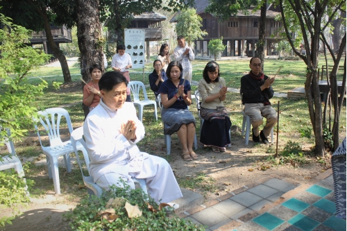 พิธีเซ่นสรวงบูชาพระภูมิเจ้าที่และพิธีบอกกล่าววิญญาณผู้ปกปักรักษาเรือนชาวเวียงเชียงใหม่(พญาปงลังกา) ก่อนดำเนินงานโครงการ Conservation of Traditional Lanna Architecture in Chiang Mai ภายใต้ทุนรางวัล AFCP 2019 – 2021