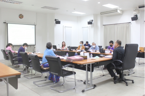 ประชุมคณะกรรมการตรวจรับพัสดุ และผู้ควบคุมงาน งานจ้างปลูกสร้างเรือนฝาไหล (เรือนแม่นายคำเที่ยง)  ครั้งที่ 4 /2563