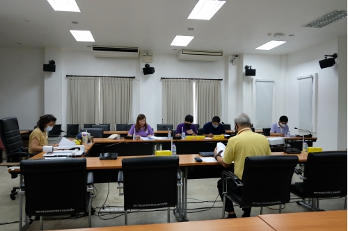 การประชุมคณะกรรมการตรวจรับพัสดุและผู้ควบคุมงาน งานจ้างปรับปรุงซ่อมแซมเรือนกาแล (อุุ๊ยผัด ครั้งที่ 1/2563)