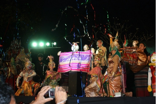 ละครหุ่นตระการตาอาเซียน : ASEAN Enchanting Puppets 2013