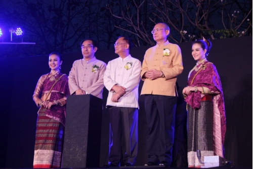 ละครหุ่นตระการตาอาเซียน : ASEAN Enchanting Puppets 2013