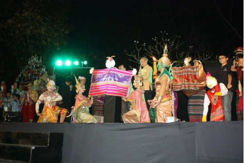 ละครหุ่นตระการตาอาเซียน : ASEAN Enchanting Puppets 2013