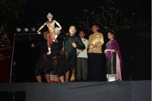 ละครหุ่นตระการตาอาเซียน : ASEAN Enchanting Puppets 2013