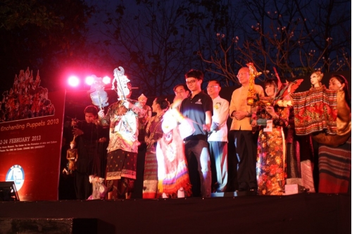 ละครหุ่นตระการตาอาเซียน : ASEAN Enchanting Puppets 2013