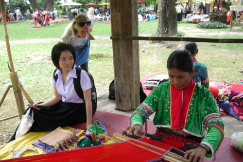 งานแอ่วเฮือน เยือนผญา พิพิธภัณฑ์มีชีวิต วิถีชีวิตล้านนา 2556
