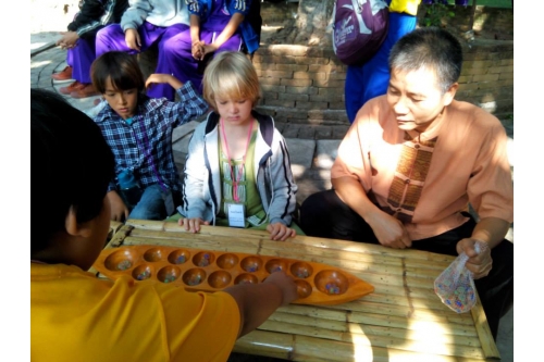 งานแอ่วเฮือน เยือนผญา พิพิธภัณฑ์มีชีวิต วิถีชีวิตล้านนา 2556