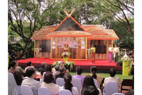 งานแอ่วเฮือน เยือนผญา พิพิธภัณฑ์มีชีวิต วิถีชีวิตล้านนา 2556