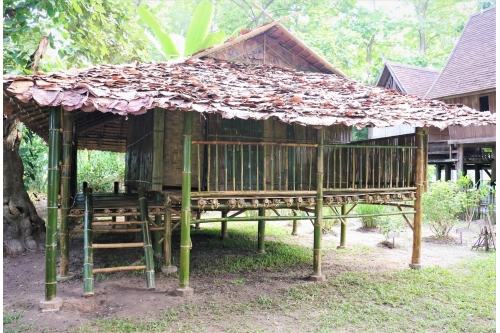 เรือนเครื่องผูก