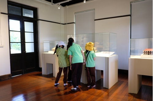 คณะครูและนักเรียนจากโรงเรียนต้นกล้า เข้าทัศนศึกษาและทำกิจกรรมศิลปวัฒนธรรม ณ พิพิธภัณฑ์เรือนโบราณล้านนา มช.  