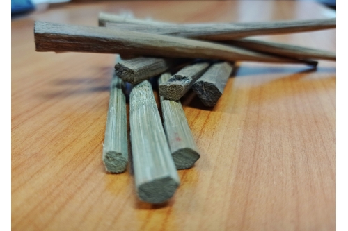 แซ่ไม้ (แซว่ไม้) - Sear Mai (Pin made from bamboo)