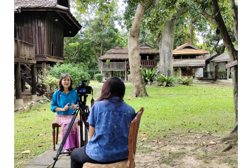 ให้การสัมภาษณ์สื่อ Thai PBS