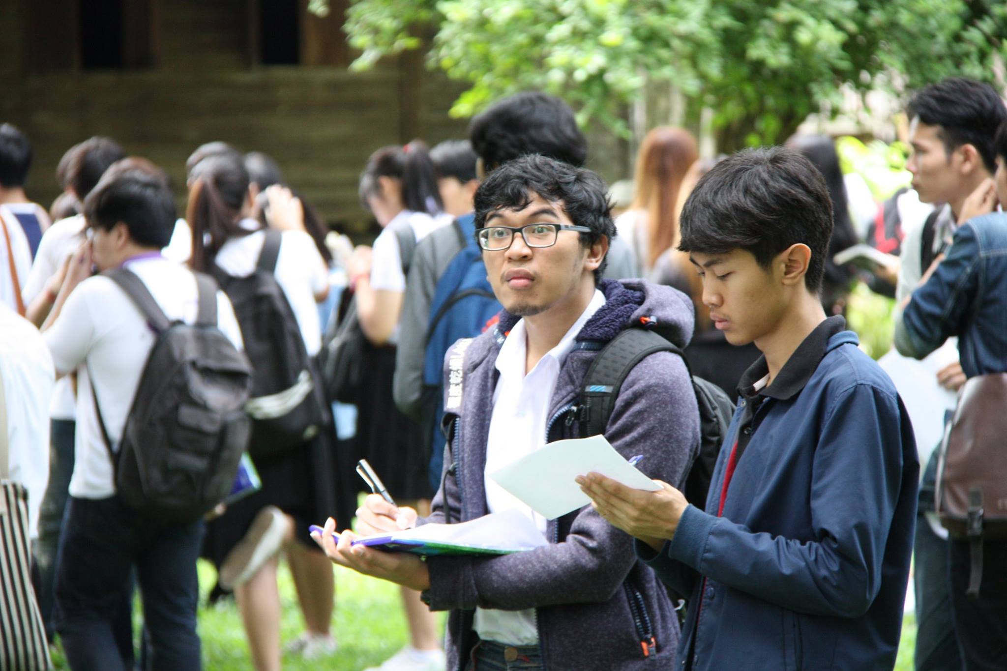 ให้การต้อนรับ อ.ดร.แผ่นดิน อุนจะนำ และคณะนักศึกษาจากคณะสถาปัตยกรรมศาสตร์ มหาวิทยาลัยเชียงใหม่ เมื่อวันที่ 19 มิถุนายน 2560