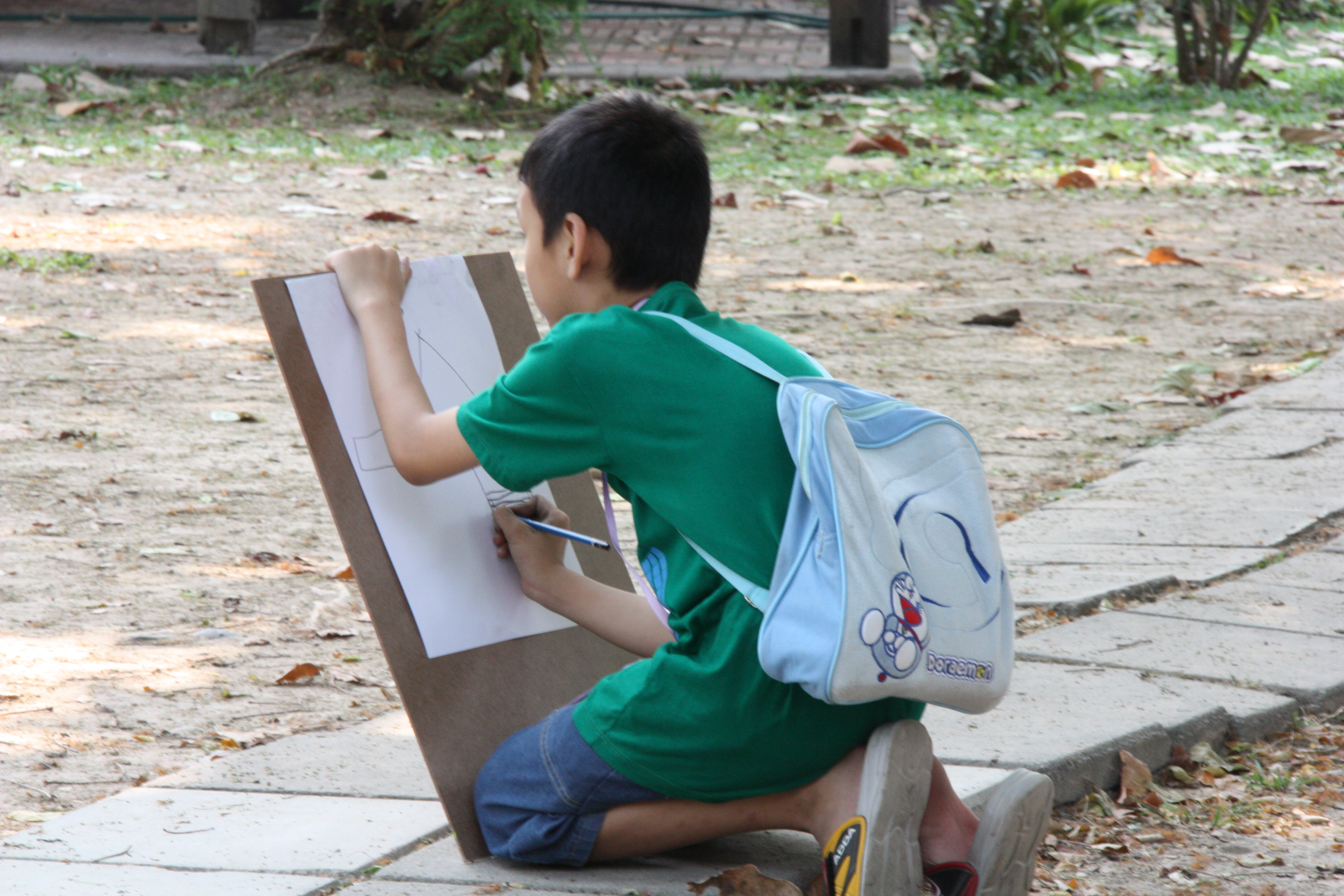กิจกรรมวาดภาพศิลปะสำหรับเด็กภาคฤดูร้อน