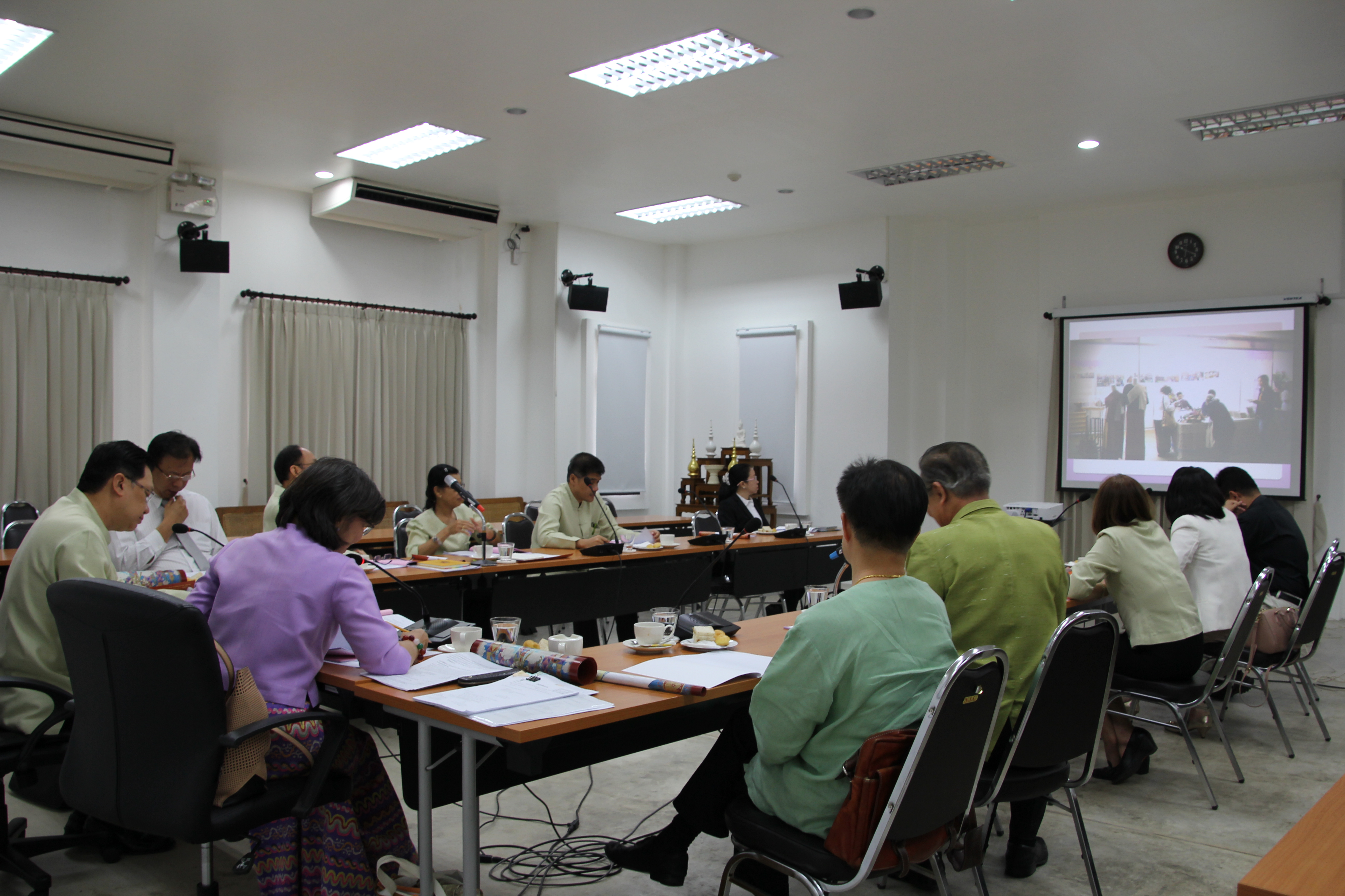 	การประชุมคณะกรรมการอำนวยการโครงการล้านนาคดีศึกษา มหาวิทยาลัยเชียงใหม่ ครั้งที่ 1/2558 