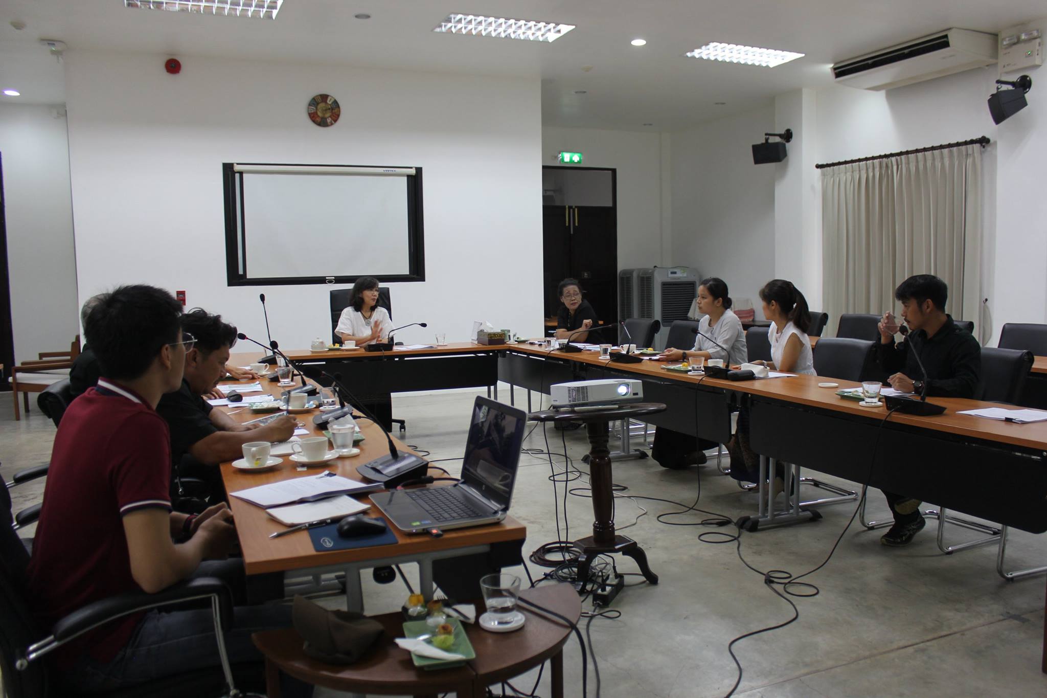 ประชุมคณะกรรมการตรวจรับพัสดุในโครงการอนุรักษ์หลองข้าวป่าซาง จังหวัดลำพูน ครั้งที่ 4/2560 เมื่อวันที่ 29 มิถุนายน 2560